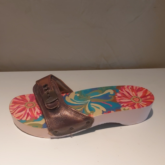 Pre-Owned Hand Painted Bronze Dr. Scholl's classic sandals - Picture 5 of 8